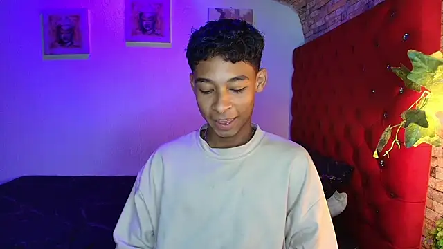 CoffeNaughty nom online show from November 18, 3:12 am