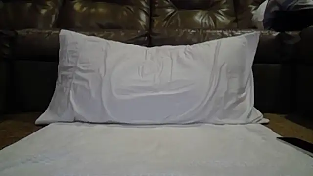 Snapshot of kinkyteenjt chatting on April 30, 4:41 am kinkyteenjt online show from April 30, 4:41 am