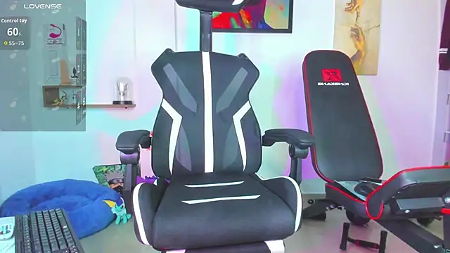 JordanRossie online show from October 25, 11:43 pm