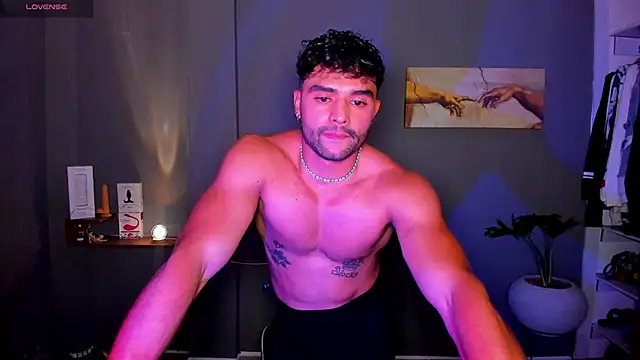 JordanRossie online show from April 14, 12:49 am