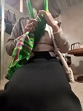 -Miu-98 online show from December 16, 12:04 am