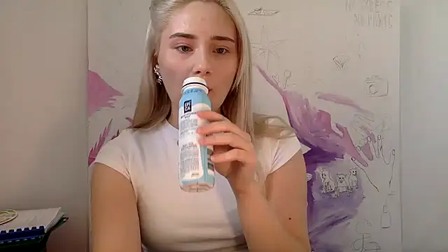 Snapshot of Rosvann chatting on September 21, 10:50 am Rosvann online show from September 21, 10:50 am