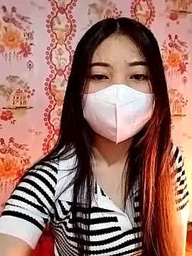 Snapshot of Damhan12 chatting on February 11, 1:43 am Damhan12 online show from February 11, 1:43 am