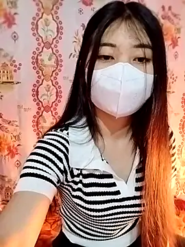 Snapshot of Damhan12 chatting on March 5, 1:23 am Damhan12 online show from March 5, 1:23 am