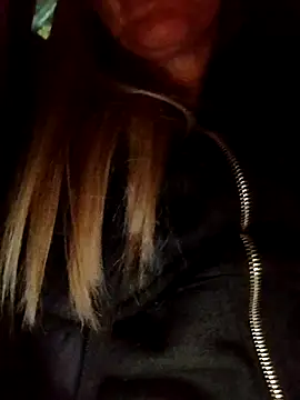Snapshot of Madamx14 chatting on October 8, 6:38 pm Madamx14 online show from October 8, 6:38 pm