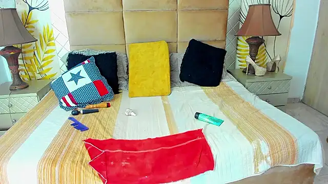 sweet lulu sofia online show from January 6, 11:07 pm