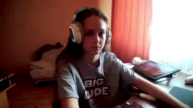 SharybbFace online show from September 17, 1:46 pm