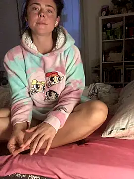 Snapshot of Mia_Winters chatting on October 27, 5:28 pm Mia Winters online show from October 27, 5:28 pm