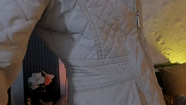 joselin rouse online show from October 14, 11:55 am