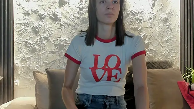 joselin rouse online show from April 4, 12:46 pm