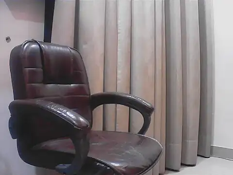 Snapshot of short_girl_ chatting on September 25, 8:12 pm short girl  online show from September 25, 8:12 pm