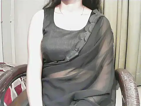 short girl  online show from December 13, 8:36 pm