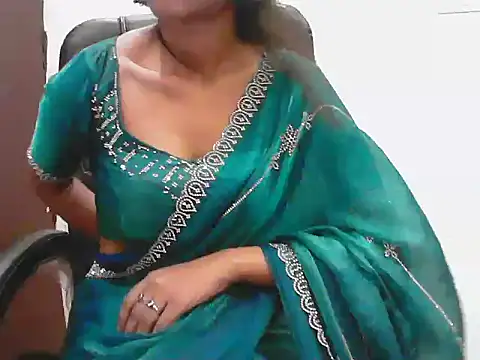 short girl  online show from June 1, 5:03 pm