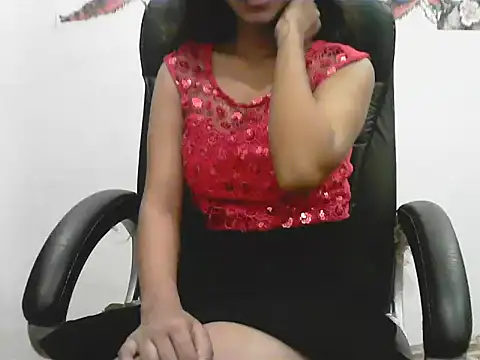 Snapshot of short_girl_ chatting on June 8, 5:24 pm short girl online show from June 8, 5:24 pm