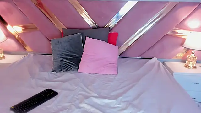 ChloeLaurentt online show from November 23, 7:24 pm