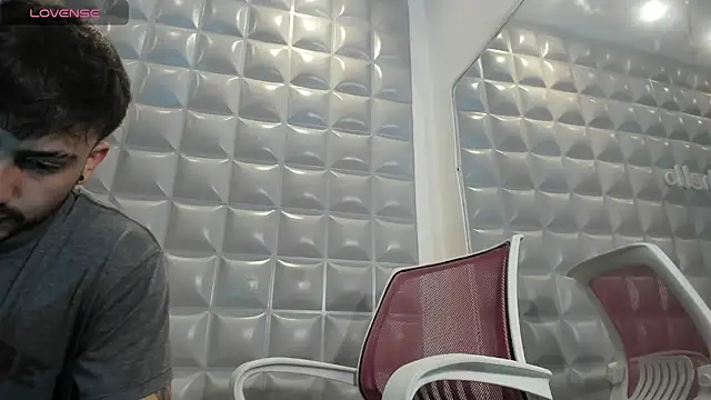 Snapshot of Jack_Daniel__ chatting on October 9, 12:47 pm Jack Daniel online show from October 9, 12:47 pm