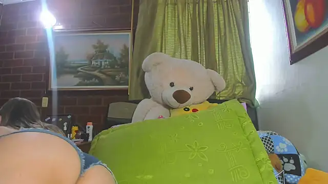 LatinaMature  online show from March 15, 12:11 pm