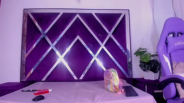 angelkyraasm online show from February 25, 12:37 pm