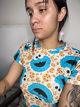 Isabella-Teen online show from December 4, 2:10 am