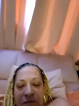 CherryLips80 online show from January 15, 6:00 pm