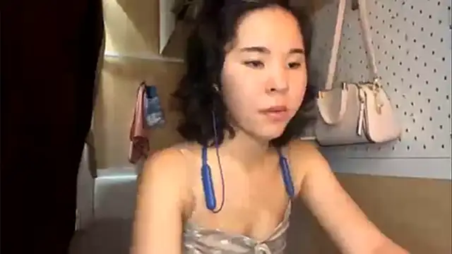 JennyCarpenter online show from May 22, 9:37 am