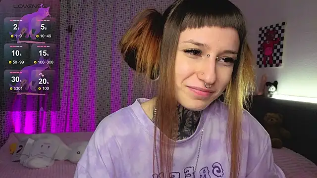 LilithPoison online show from November 6, 6:09 pm