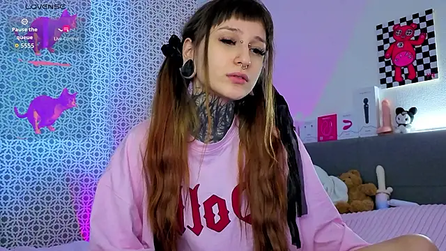 LilithPoison online show from February 14, 6:21 am