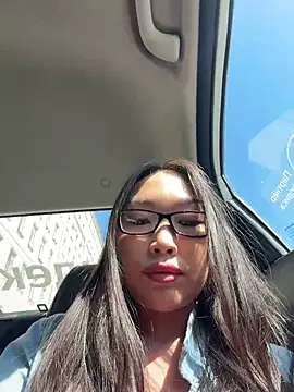 AdriaNochi online show from July 18, 8:29 am