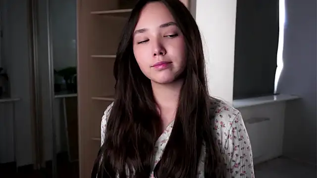 RenaeConnerley online show from September 17, 4:58 am