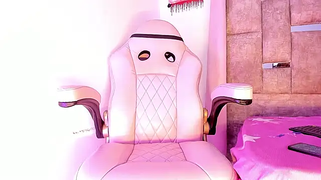 Mia royal online show from October 24, 8:27 pm