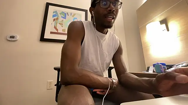 SandroSays online show from December 1, 12:04 am