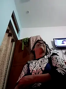 aliya-jaan71 online show from January 6, 1:48 pm