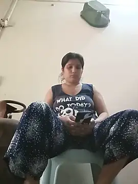 aliya-jaan71 online show from May 19, 7:04 am