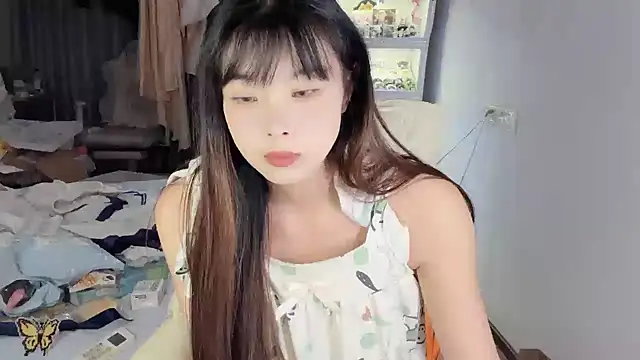 Akong11 online show from June 16, 5:04 pm