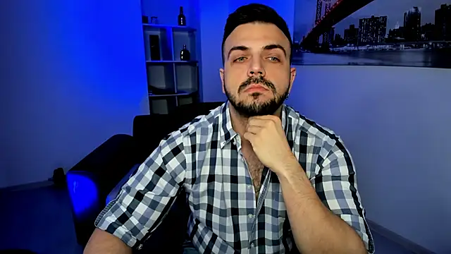 Jace Thorne online show from December 17, 5:02 am