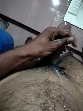 mdNajmus69 online show from April 11, 7:56 am