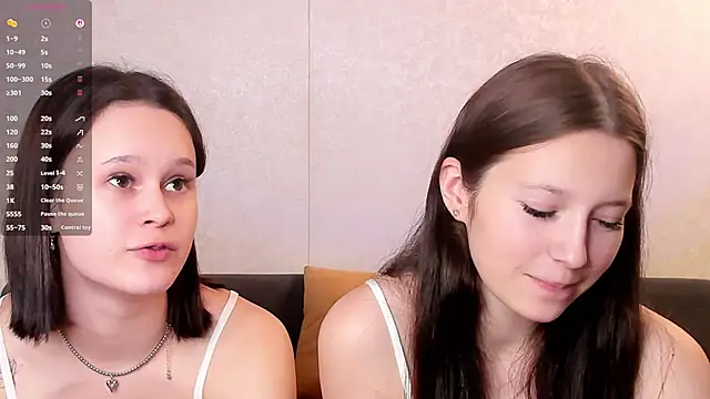 Snapshot of GabrielleLynchard chatting on October 8, 7:11 pm GabrielleLynchard online show from October 8, 7:11 pm