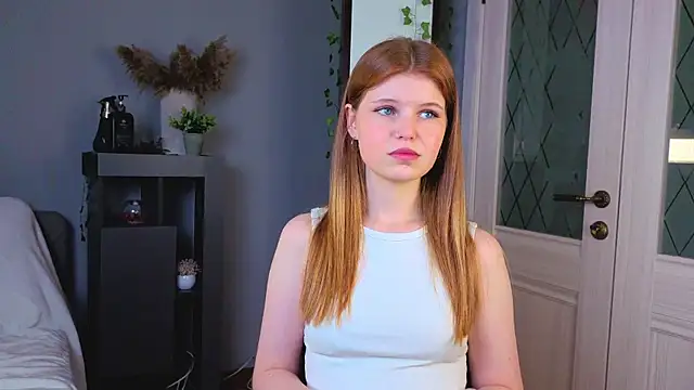 Snapshot of pielittle chatting on September 16, 4:35 am pielittle online show from September 16, 4:35 am