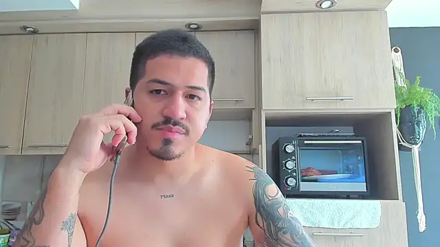 Snapshot of Arnolwilliams chatting on September 24, 7:06 pm Arnolwilliams online show from September 24, 7:06 pm