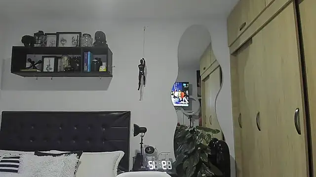 Snapshot of Arnolwilliams chatting on November 1, 2:13 am Arnolwilliams online show from November 1, 2:13 am