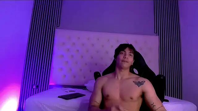 toji luxxer online show from November 14, 8:46 am