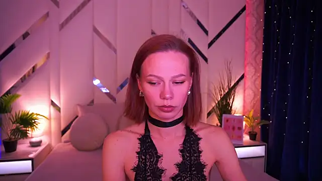 ShyySiren online show from February 22, 3:43 pm