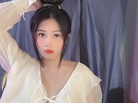 Snapshot of Lyly4757 chatting on October 12, 2:49 pm Lyly4757 online show from October 12, 2:49 pm