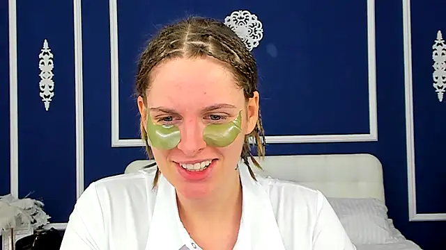 Snapshot of SabrinaRayX chatting on October 23, 6:13 am SabrinaRayX online show from October 23, 6:13 am