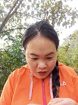 emilyzz online show from January 19, 2:04 am