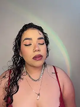 krisstenSantos online show from March 24, 1:49 pm