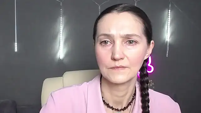 TayaFinch online show from February 26, 1:21 pm