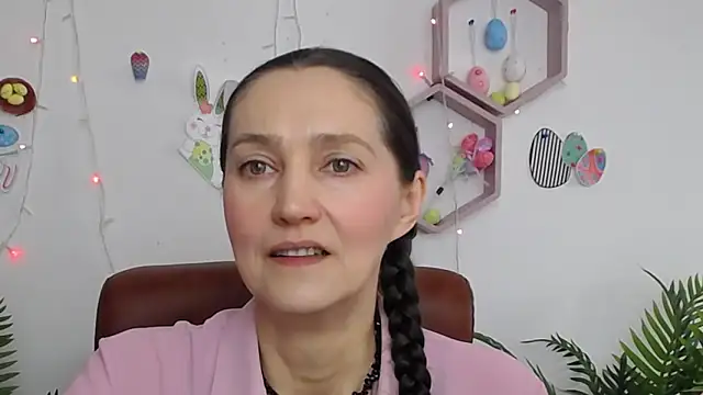 TayaFinch online show from April 3, 12:14 pm