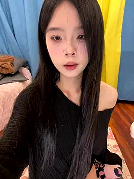 qiqi x online show from November 17, 2:23 pm