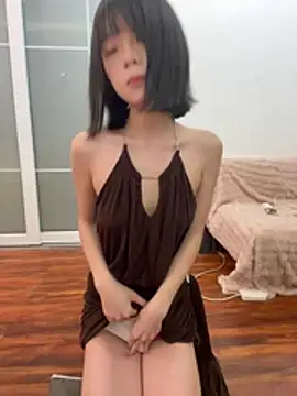 qiqi x online show from March 15, 1:39 pm